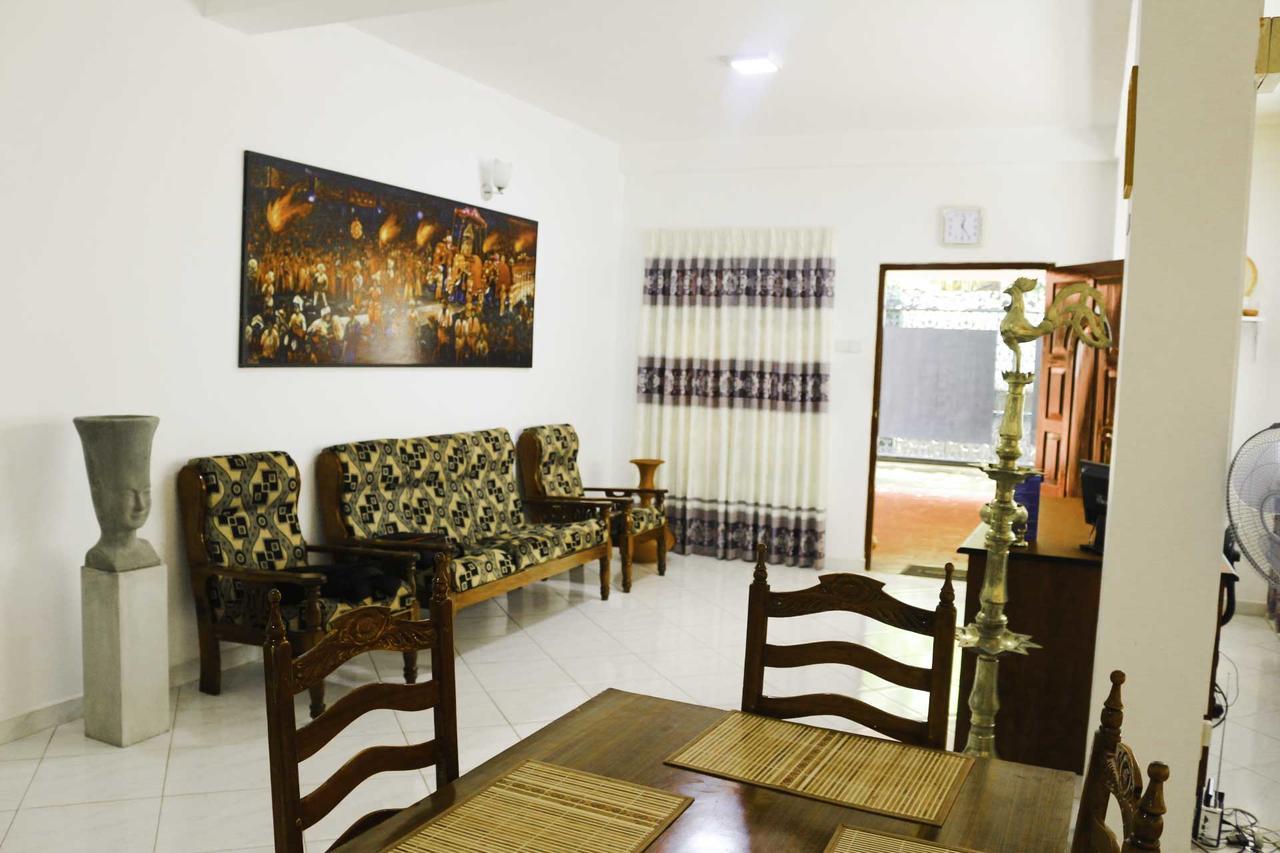 Yoho Travellers Residence Kandy Exteriér fotografie